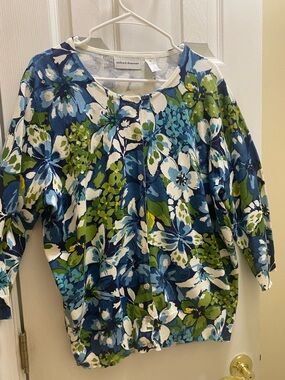 Alfred Dunner XL Button Cardigan Blue, Green & White Floral Button Cardigan